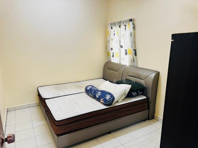 Condominium for Rent at Kondominium Kristal - Jaleela Banu Ahmad - Bedroom - PropertyGuru.com.my