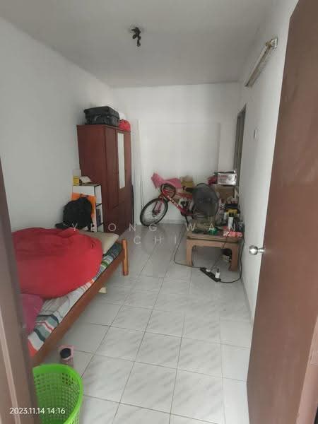 Apartment for Sale at Pangsapuri Suria Subang - Yeong Wan Chi - Bedroom - PropertyGuru.com.my