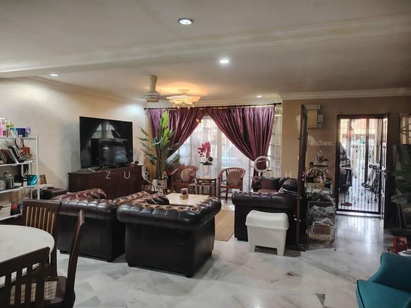2-storey Terraced House for Sale in Saujana Puchong (Puchong) - Zuraini Soh - Living Room - PropertyGuru.com.my