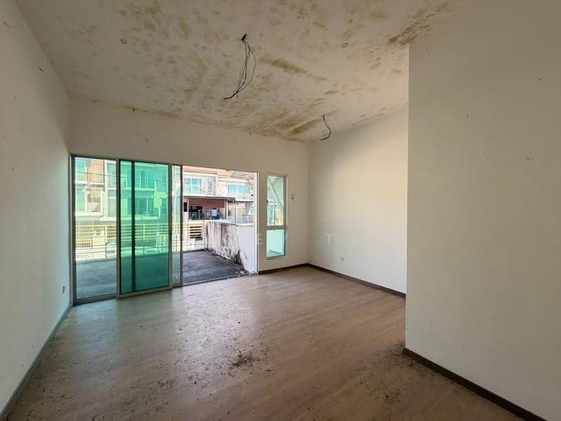 2-storey Terraced House for Sale in Taman Titi Heights (Balik Pulau) - Ashley Tan - Living Room - PropertyGuru.com.my
