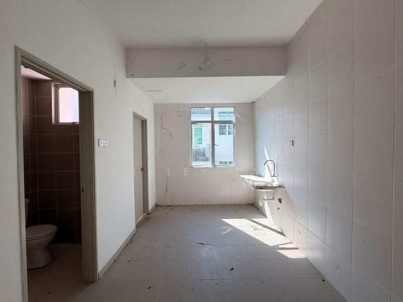 2-storey Terraced House for Sale in Taman Titi Heights (Balik Pulau) - Ashley Tan - Bathroom - PropertyGuru.com.my