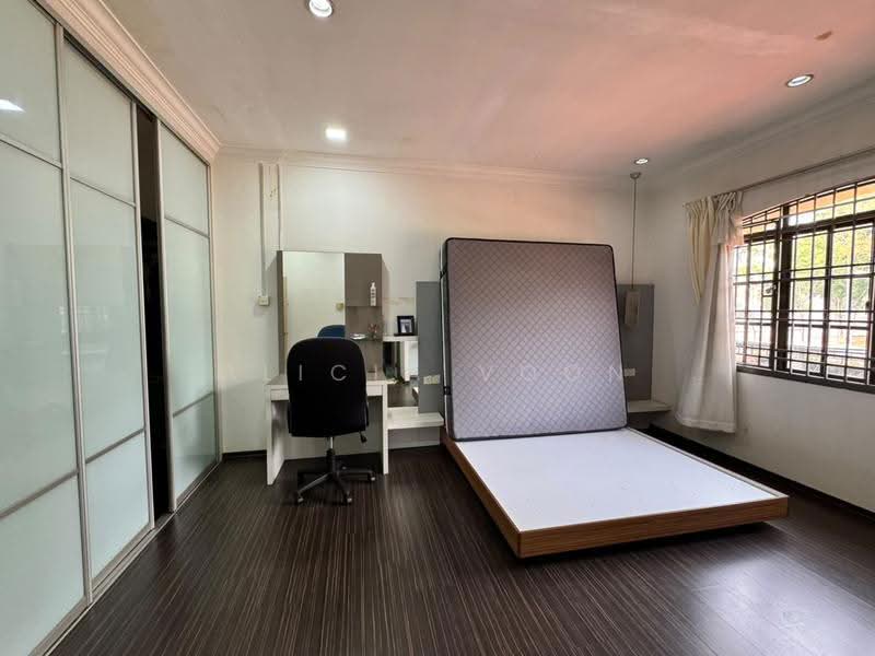 2-storey Terraced House for Sale in Taman Pelangi Indah (Ulu Tiram) - Alicia Voon - Bedroom - PropertyGuru.com.my