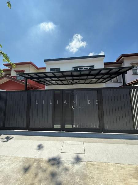 2-storey Terraced House for Rent in Putra Heights (Subang Jaya) - Lilian Ee - Auto gate - PropertyGuru.com.my