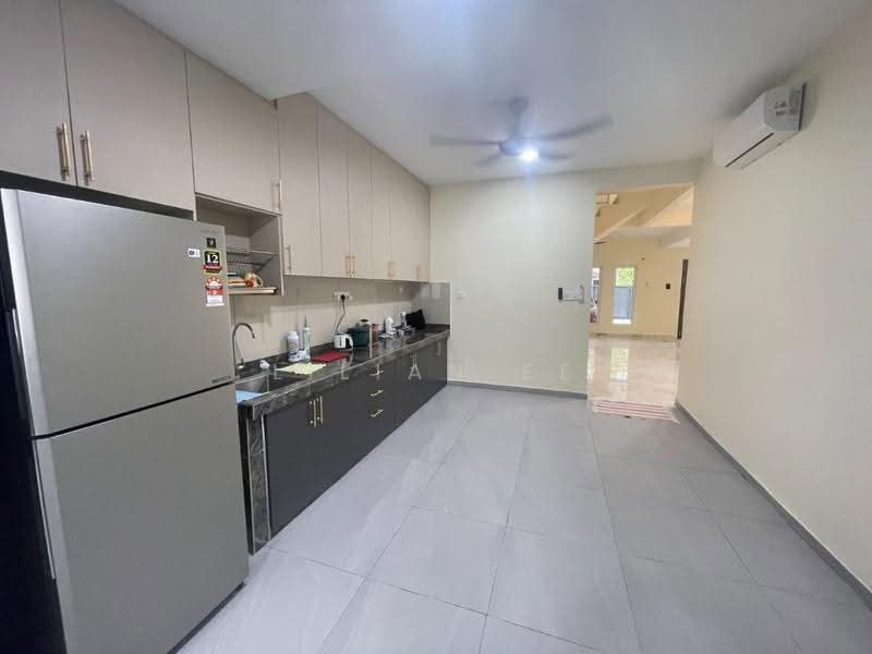 2-storey Terraced House for Rent in Putra Heights (Subang Jaya) - Lilian Ee - Kitchen - PropertyGuru.com.my