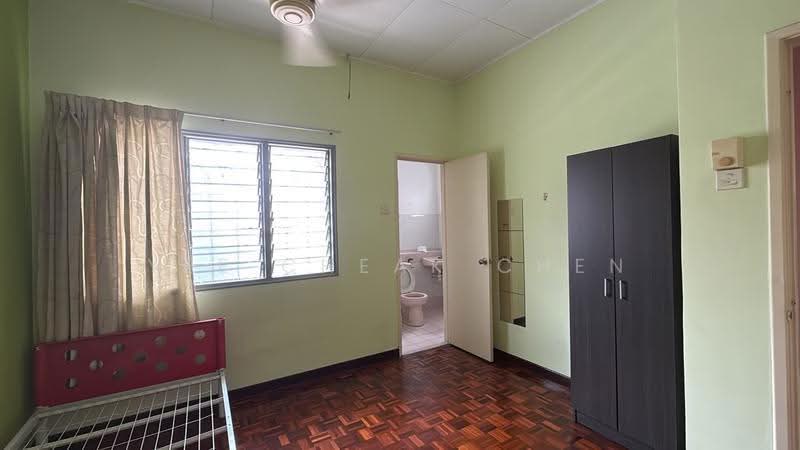 2-storey Terraced House for Rent in Usj 17 (Subang Jaya) - Yee Cheak Chen - Bedroom - PropertyGuru.com.my