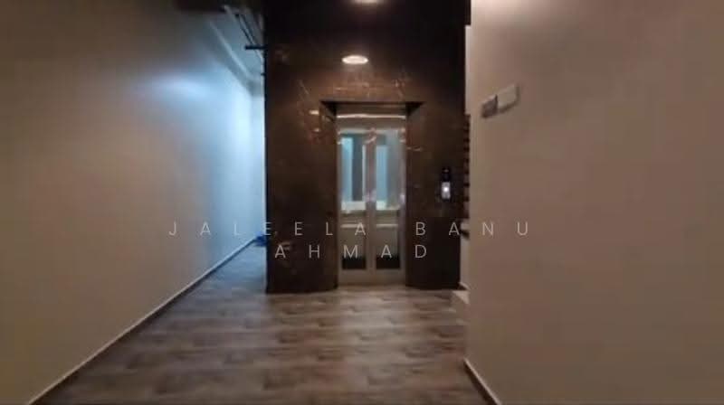Bungalow House untuk Dijual di Shah Alam (Selangor) - Jaleela Banu Ahmad - Corridor - PropertyGuru.com.my