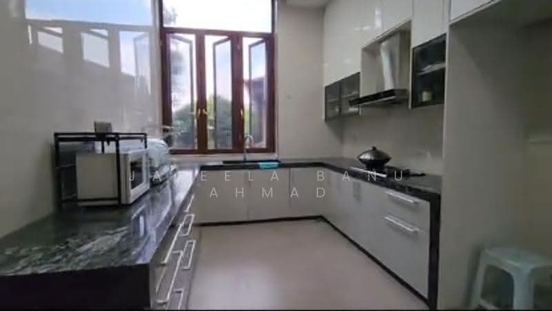 Bungalow House untuk Dijual di Shah Alam (Selangor) - Jaleela Banu Ahmad - Kitchen - PropertyGuru.com.my