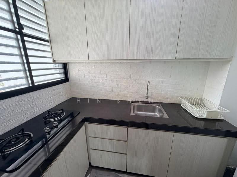 Kediaman Servis untuk Disewa di SkyVille 8 @ Benteng 8 - Hin Shen - Kitchen - PropertyGuru.com.my