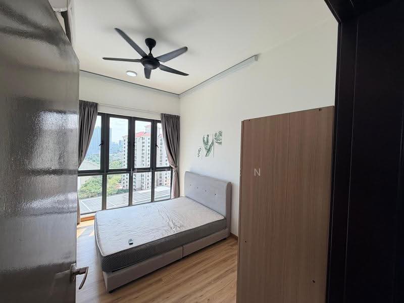 Kediaman Servis untuk Disewa di SkyVille 8 @ Benteng 8 - Hin Shen - Bedroom - PropertyGuru.com.my