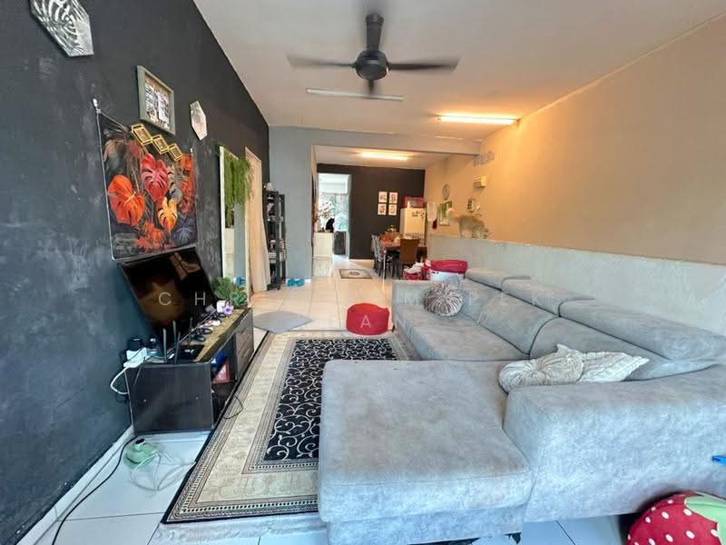 Rumah Bandar untuk Dijual di Kajang (Selangor) - Chris Lim Pek Yean - Living Room - PropertyGuru.com.my