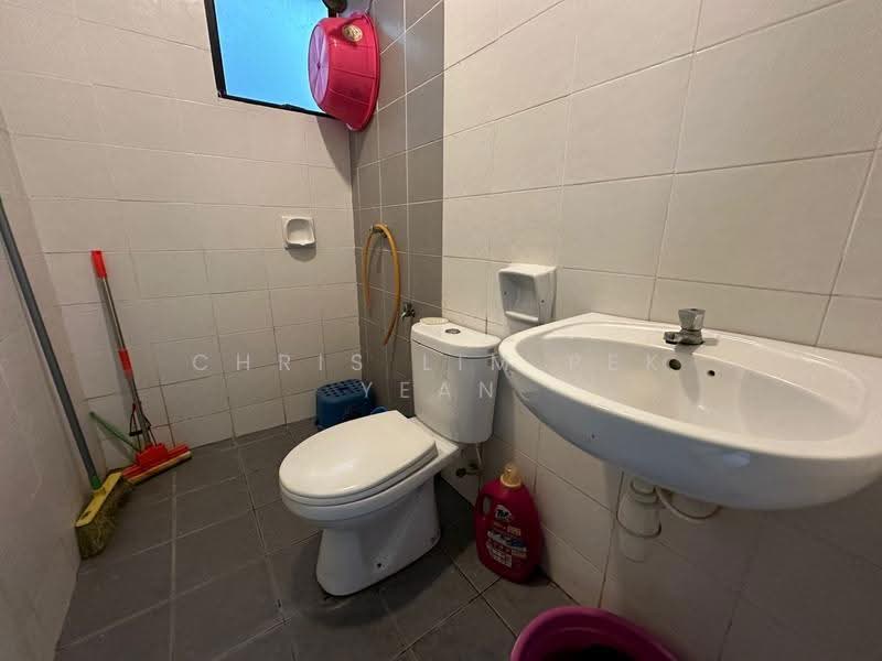 Rumah Bandar untuk Dijual di Kajang (Selangor) - Chris Lim Pek Yean - Bathroom - PropertyGuru.com.my