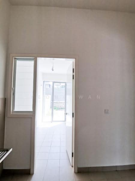 Semi-Detached House for Sale in Sungai Buloh (Selangor) - Yeong Wan Chi - PropertyGuru.com.my