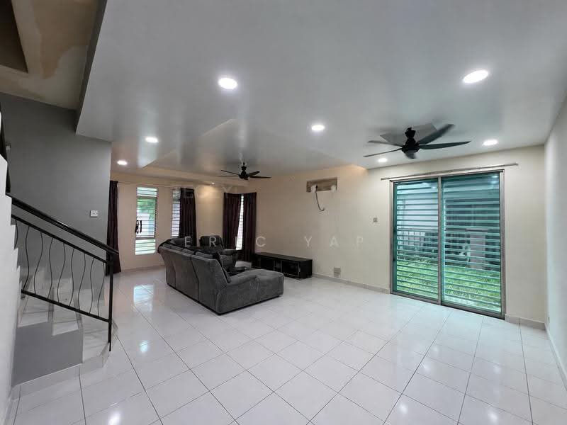 Rumah Kluster untuk Dijual di Taman Aman Perdana (Kapar) - Eric Yap - Living Room - PropertyGuru.com.my