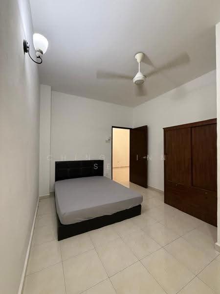 Semi-Detached House for Sale in Taman Merdeka (Batu Berendam) - Ching Linn Sei - Bedroom - PropertyGuru.com.my