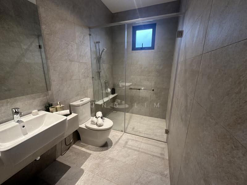 Kondominium untuk Dijual di Waterstone - Fung Lim - Bathroom - PropertyGuru.com.my
