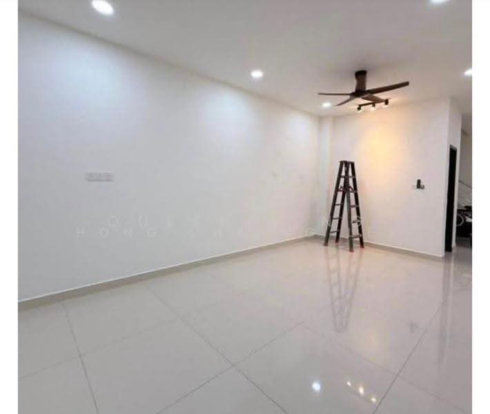 Semi-Detached House for Rent in Skudai (Johor) - Hong Charng Lee - Living Room - PropertyGuru.com.my