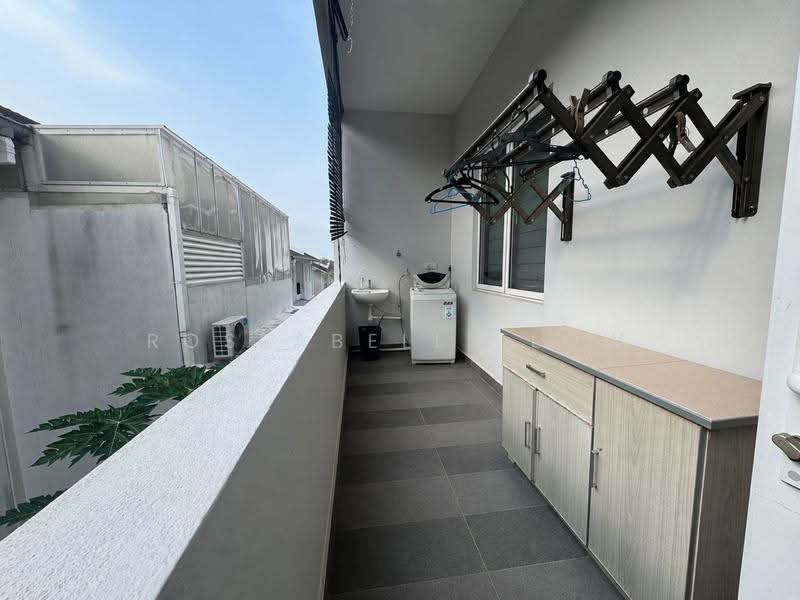 Semi-Detached House for Sale in Bandar Bukit Puchong (Puchong) - Roseabelle Low - Balcony - PropertyGuru.com.my