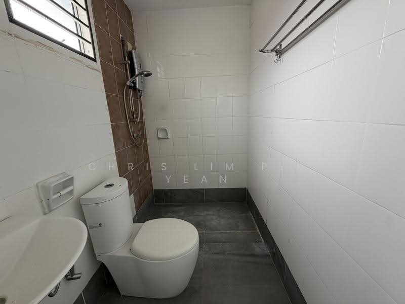 2-storey Terraced House for Sale in Kajang (Selangor) - Chris Lim Pek Yean - Bathroom - PropertyGuru.com.my