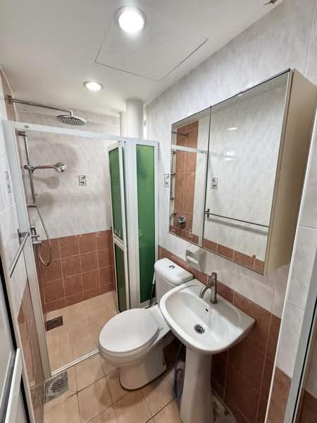 Apartment for Rent at University Place (Plaza Ivory) - Weng Sern - Bathroom - PropertyGuru.com.my
