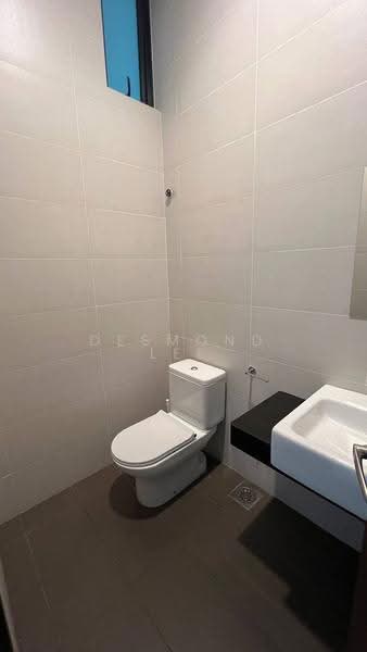Semi-Detached House for Rent in Johor Bahru (Johor) - Desmond Lee - Bathroom - PropertyGuru.com.my