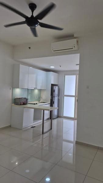Kediaman Servis untuk Disewa di Centrus Soho - Ruben . - Kitchen - PropertyGuru.com.my