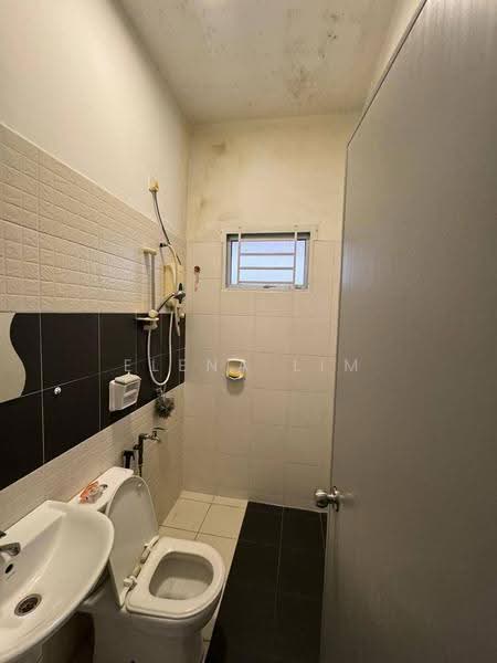 2-storey Terraced House for Rent in Bukit Indah (Iskandar Puteri (Nusajaya)) - Elena Lim - Bathroom - PropertyGuru.com.my