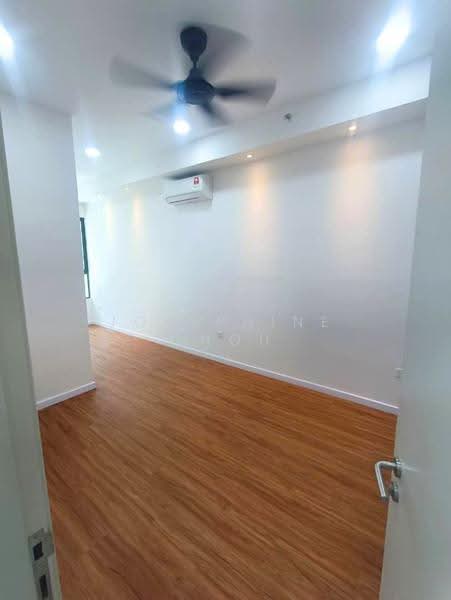 Service Residence for Sale at The Glenz @ Glenmarie - Josephine Chou - Interior - PropertyGuru.com.my