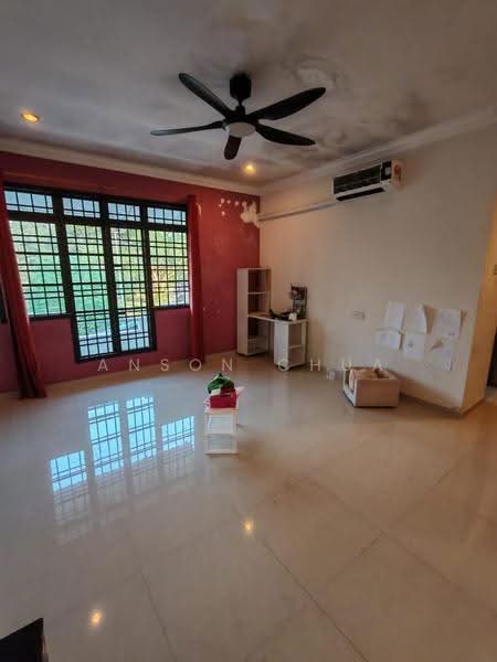 2-storey Terraced House for Rent in Taman Mount Austin (Tebrau) - Anson Chua - Living Room - PropertyGuru.com.my
