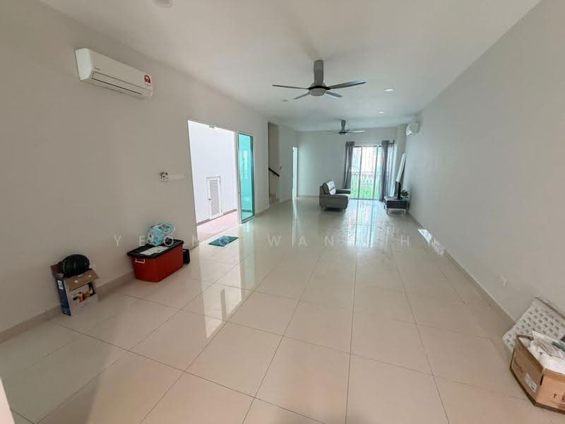 Rumah Teres 2-Tingkat untuk Dijual di Setia Eco Templer (Rawang) - Yeong Wan Chi - Living Room - PropertyGuru.com.my