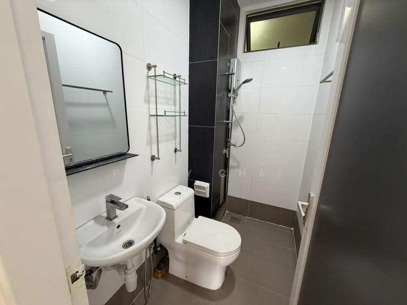 Kediaman Servis untuk Disewa di Seasons Garden Residences - Perry Chai - Bathroom - PropertyGuru.com.my