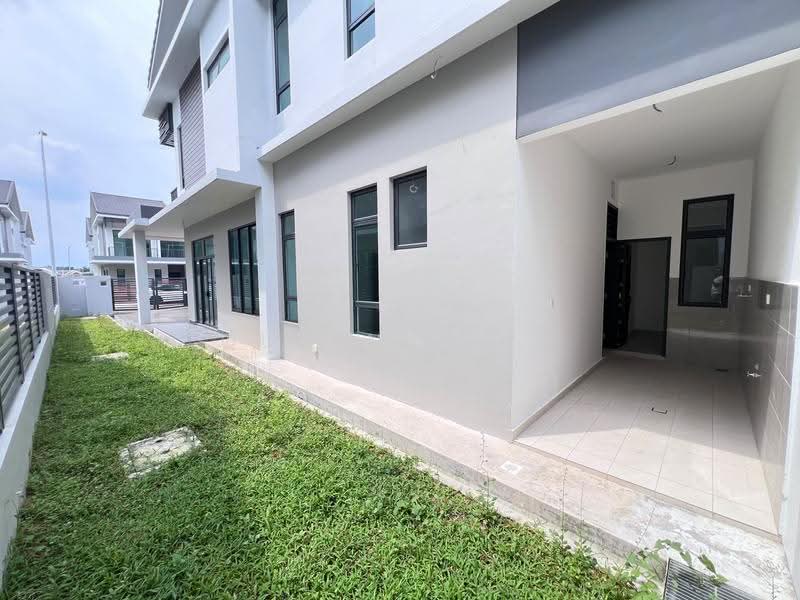 Rumah Kluster untuk Dijual di Johor Bahru (Johor) - Queenie Ng - Exterior - PropertyGuru.com.my