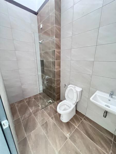 Rumah Kluster untuk Dijual di Johor Bahru (Johor) - Queenie Ng - Bathroom - PropertyGuru.com.my