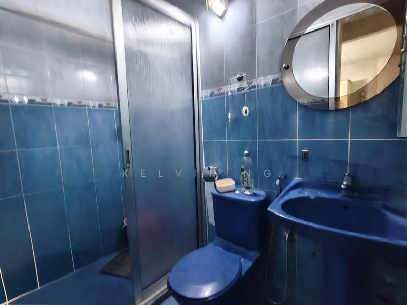 Rumah Teres 2-Tingkat untuk Dijual di Taman Seri Bahagia (Cheras) - Kelvin Ng - Bathroom - PropertyGuru.com.my