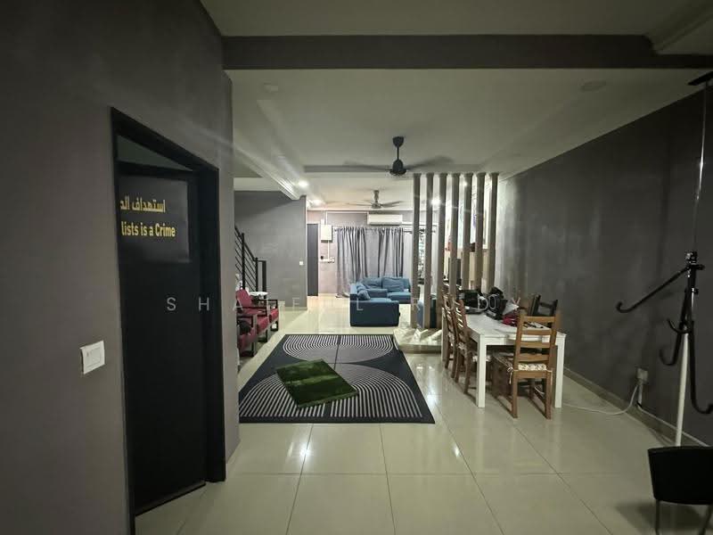 Rumah Teres 3-Tingkat untuk Dijual di Kajang (Selangor) - Shaiful Rudy - Living Room - PropertyGuru.com.my