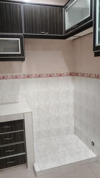 2-storey Terraced House for Rent in Klang (Selangor) - Jaleela Banu Ahmad - Kitchen - PropertyGuru.com.my