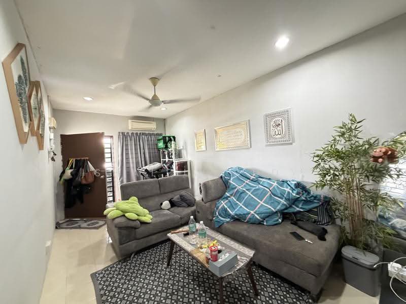 1-storey Terraced House for Sale in Taman Gadong Putra (Labu) - Shaiful Rudy - Living Room - PropertyGuru.com.my
