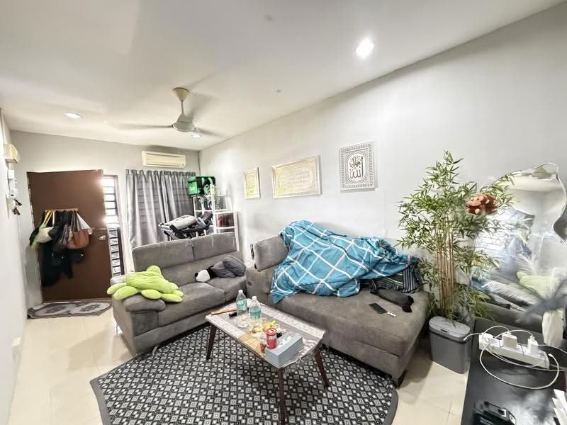 1-storey Terraced House for Sale in Taman Gadong Putra (Labu) - Shaiful Rudy - Living Room - PropertyGuru.com.my