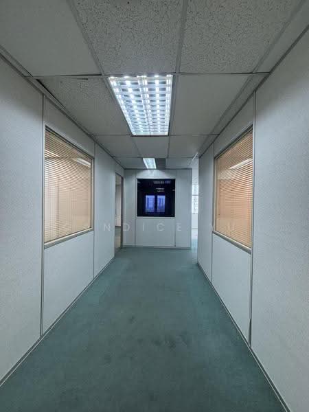 Shop / Office for Sale in Kelana Jaya (Petaling Jaya) - Candice Yu - Corridor - PropertyGuru.com.my