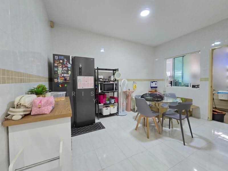 Rumah Teres untuk Dijual di Bandar Mahkota Cheras (Cheras) - Chris Lim Pek Yean - Kitchen - PropertyGuru.com.my