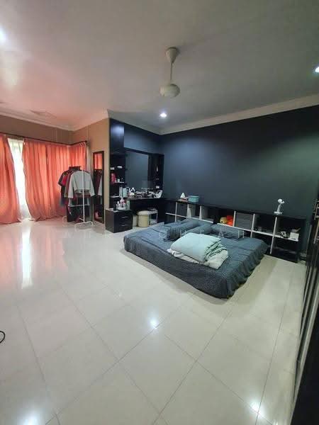 2-storey Terraced House for Sale in Permas Jaya (Johor) - Andy Cheah - Bedroom - PropertyGuru.com.my