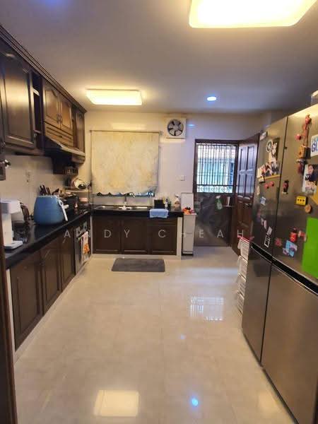 2-storey Terraced House for Sale in Permas Jaya (Johor) - Andy Cheah - Kitchen - PropertyGuru.com.my