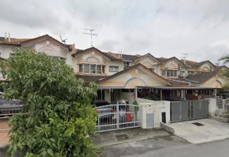Terraced House for Sale in Semenyih (Selangor) - Robin Loh - Exterior - PropertyGuru.com.my