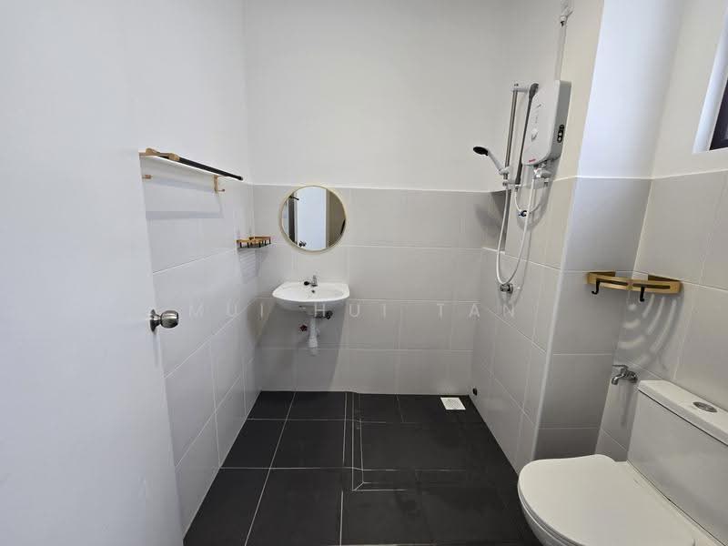 Townhouse for Rent in Kota Masai (Pasir Gudang) - Mui Hui Tan - Bathroom - PropertyGuru.com.my