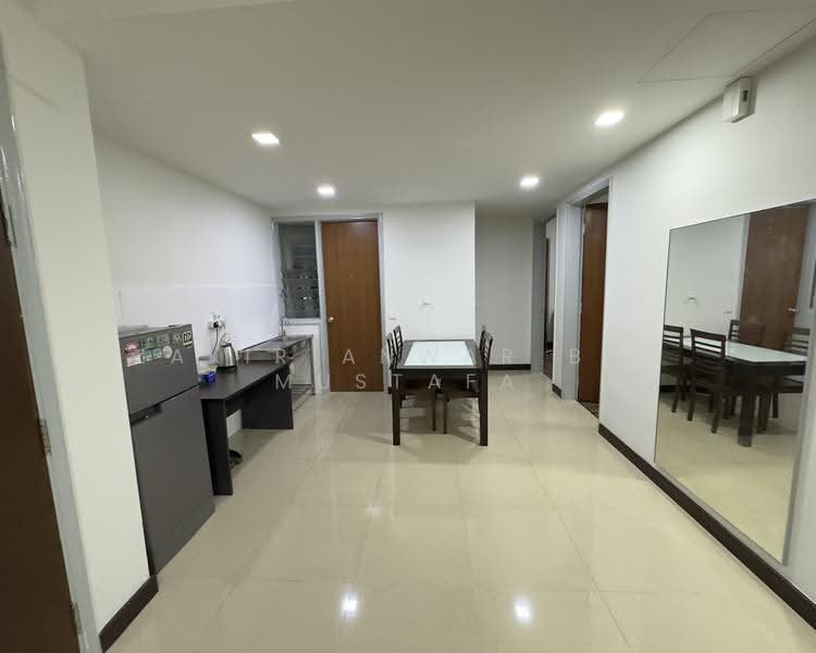 Service Residence for Sale at Acappella Residences - Zakir Anwar Bin Mustafa - Kitchen - PropertyGuru.com.my