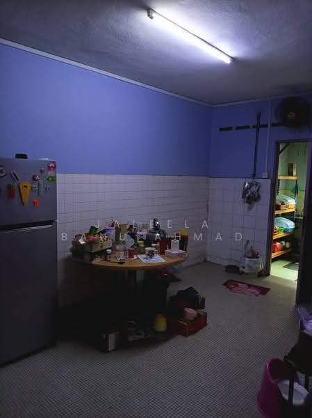 Retail Space for Sale in Klang (Selangor) - Jaleela Banu Ahmad - Kitchen - PropertyGuru.com.my