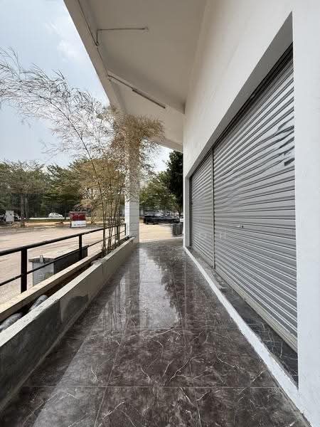 Shop / Office untuk Disewa di Taman Kempas Utama (Tebrau) - Cora Loh - Exterior - PropertyGuru.com.my