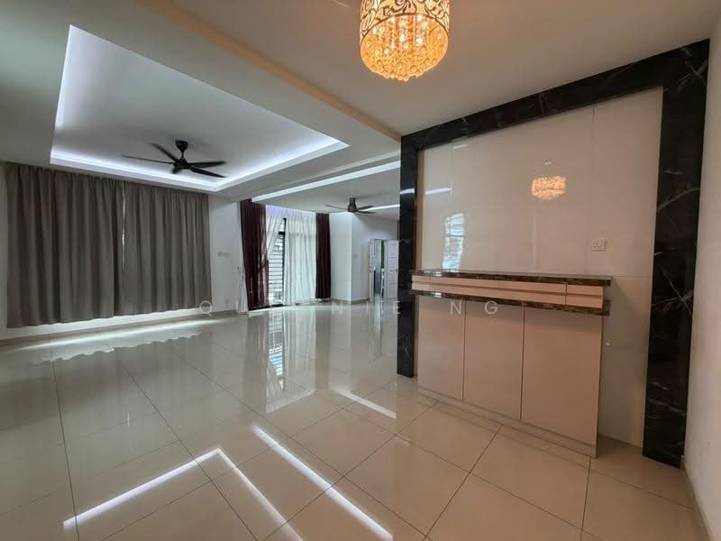 Rumah Kluster untuk Dijual di Taman Adda Heights (Tebrau) - Queenie Ng - Living Room - PropertyGuru.com.my