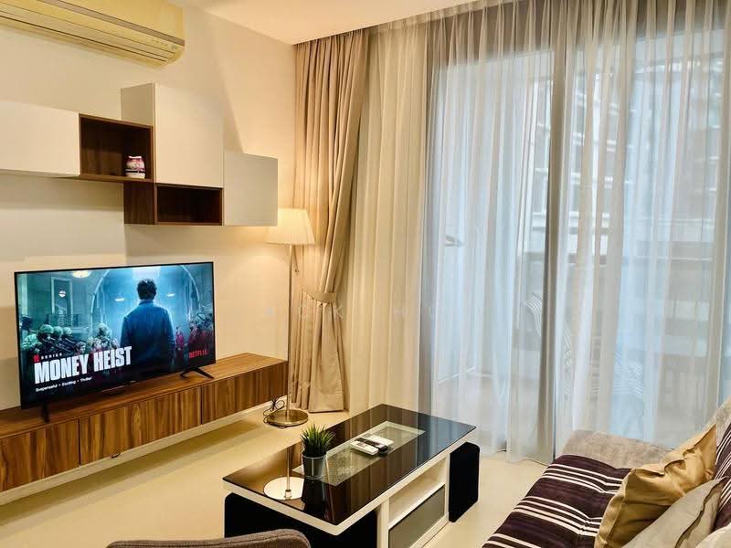 Kediaman Servis untuk Dijual di Arcoris SOHO - Jack Hor - Living Room - PropertyGuru.com.my