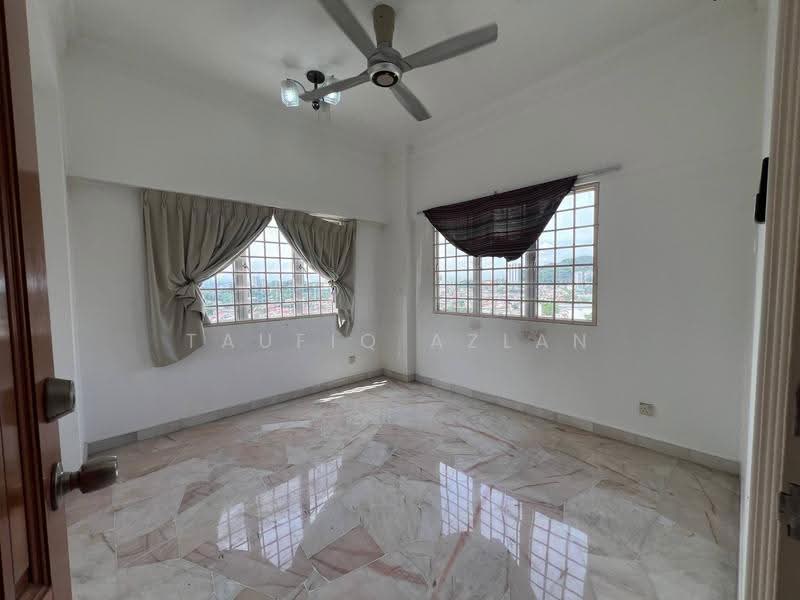 Condominium for Sale at Awana Puri - Taufiq Azlan - Interior - PropertyGuru.com.my