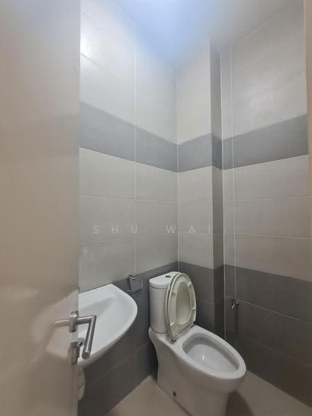 Rumah Teres 3-Tingkat untuk Disewa di BANDAR PUCHONG JAYA (Puchong) - Shu Wai - Bathroom - PropertyGuru.com.my